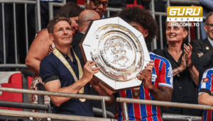 โอลิเวอร์ กลาสเนอร์ กุนซือ ผู้พาสโมสรคริสตัล พาเลซ ผงาดสู่ความสำเร็จสูงสุดจ่อโบกมือลาทีม