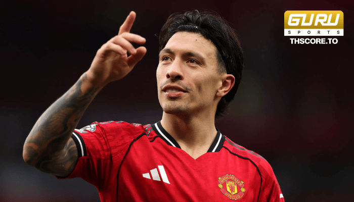 ลีซานโดร มาร์ตีเนซ ปราการหลัง ของสโมสร “ปีศาจแดง” สามารถกลับมาลงสนามฝึกซ้อมกลางแจ้ง แบบเต็มรูปแบบกับเพื่อนร่วมทีมชุดใหญ่ได้แล้ว