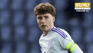 ออสบอร์น ได้รับการยกย่องว่าเป็นหนึ่งในกองหลังอายุน้อย